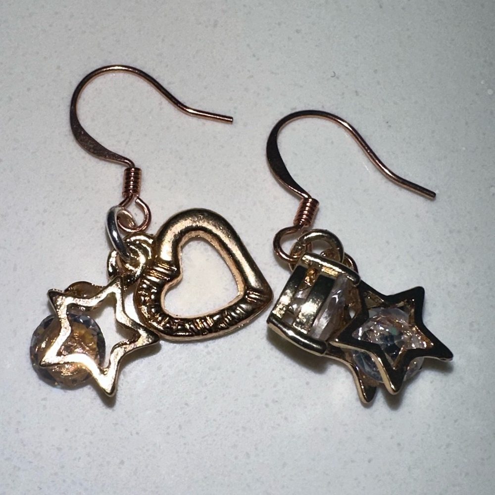 4 earring sets - Picture 6 of 8